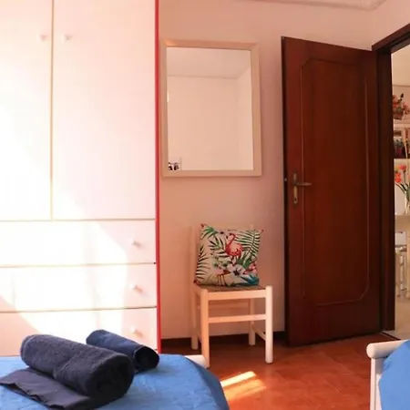 Cosy Flat 80mt From The Sea דירה ביביונה