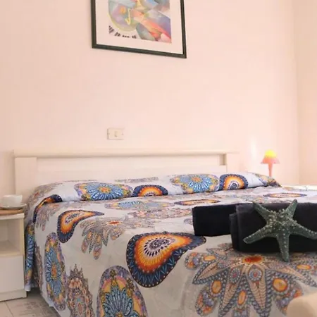 Cosy Flat 80mt From The Sea *