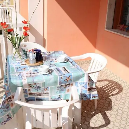 Apartament Cosy Flat 80mt From The Sea