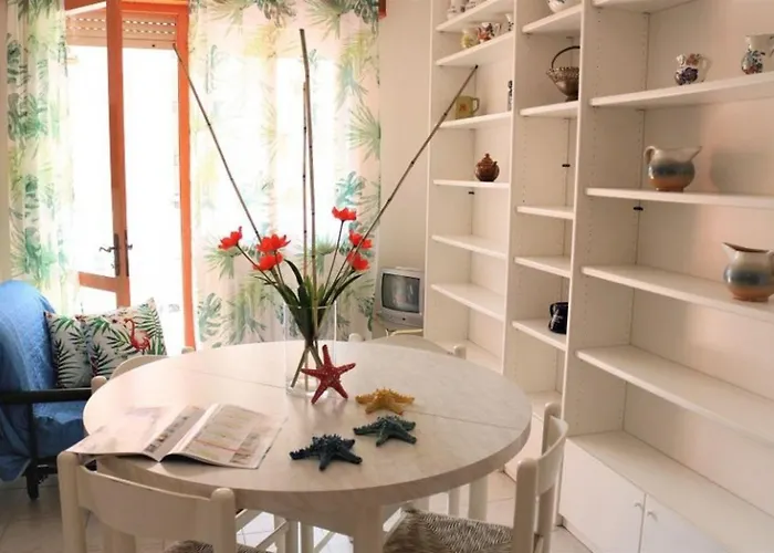 Cosy Flat 80mt From The Sea Apartman